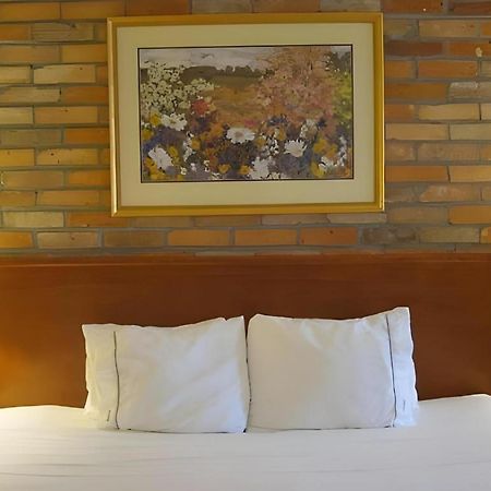 Holiday Inn Express Toronto East - Scarborough By Ihg מראה חיצוני תמונה