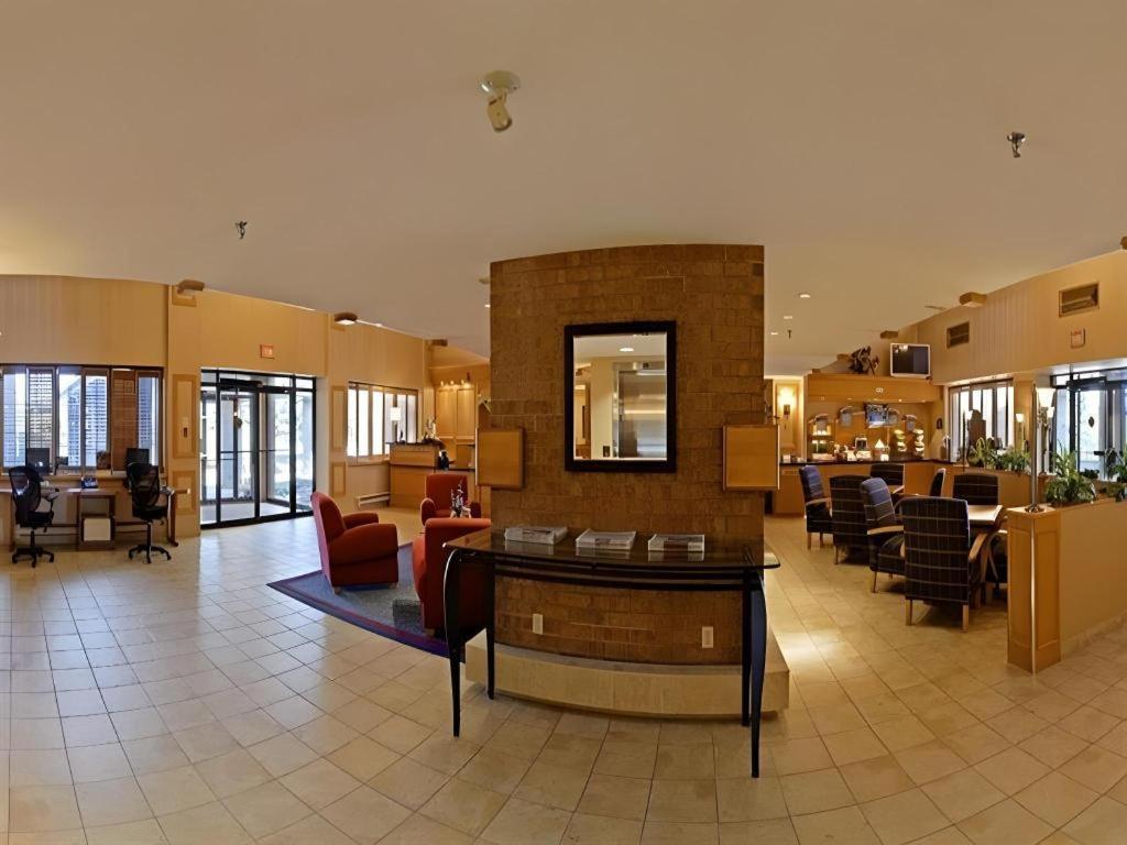 Holiday Inn Express Toronto East - Scarborough By Ihg מראה חיצוני תמונה