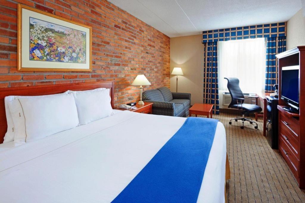 Holiday Inn Express Toronto East - Scarborough By Ihg מראה חיצוני תמונה
