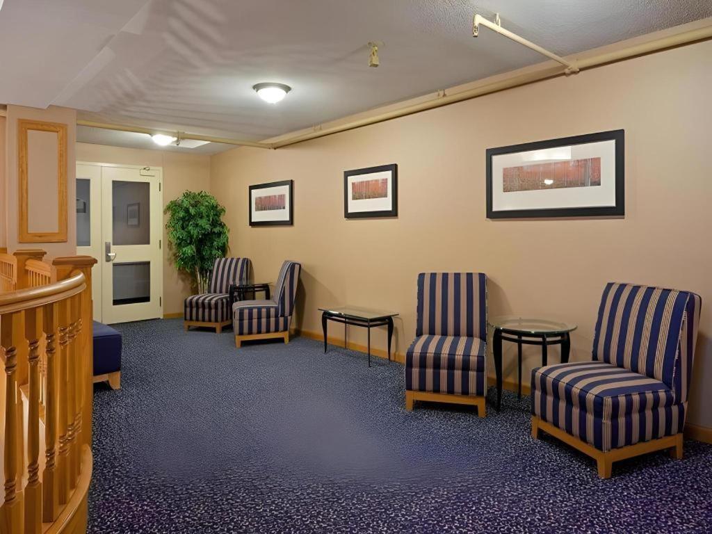 Holiday Inn Express Toronto East - Scarborough By Ihg מראה חיצוני תמונה