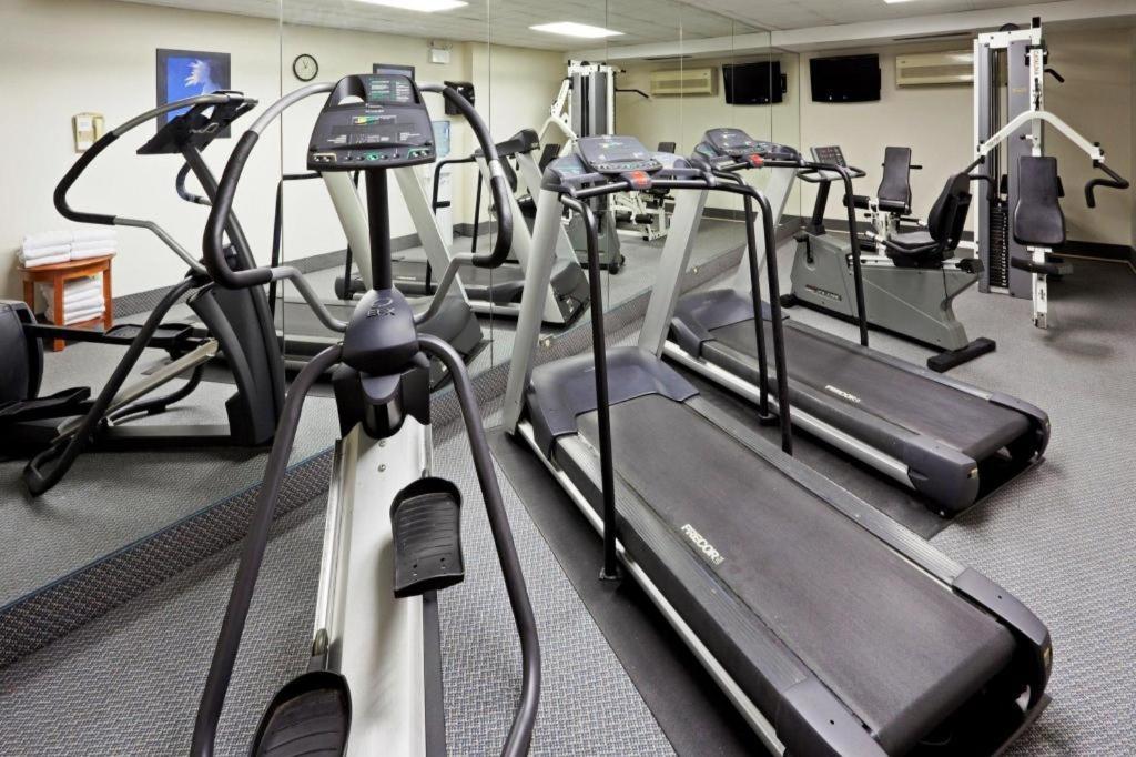 Holiday Inn Express Toronto East - Scarborough By Ihg מראה חיצוני תמונה